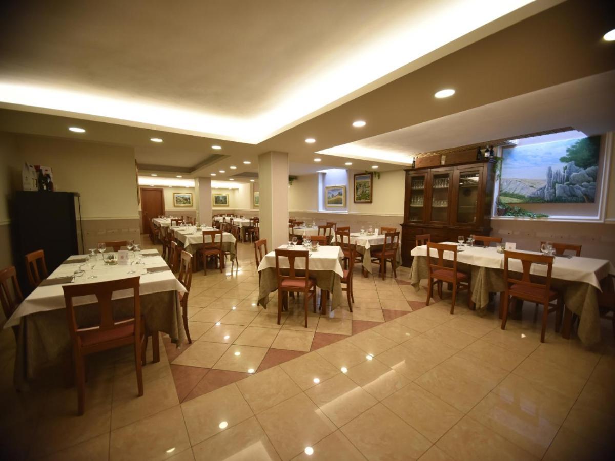 Hotel E Appartamenti La Solaria San Giovanni Rotondo Ngoại thất bức ảnh