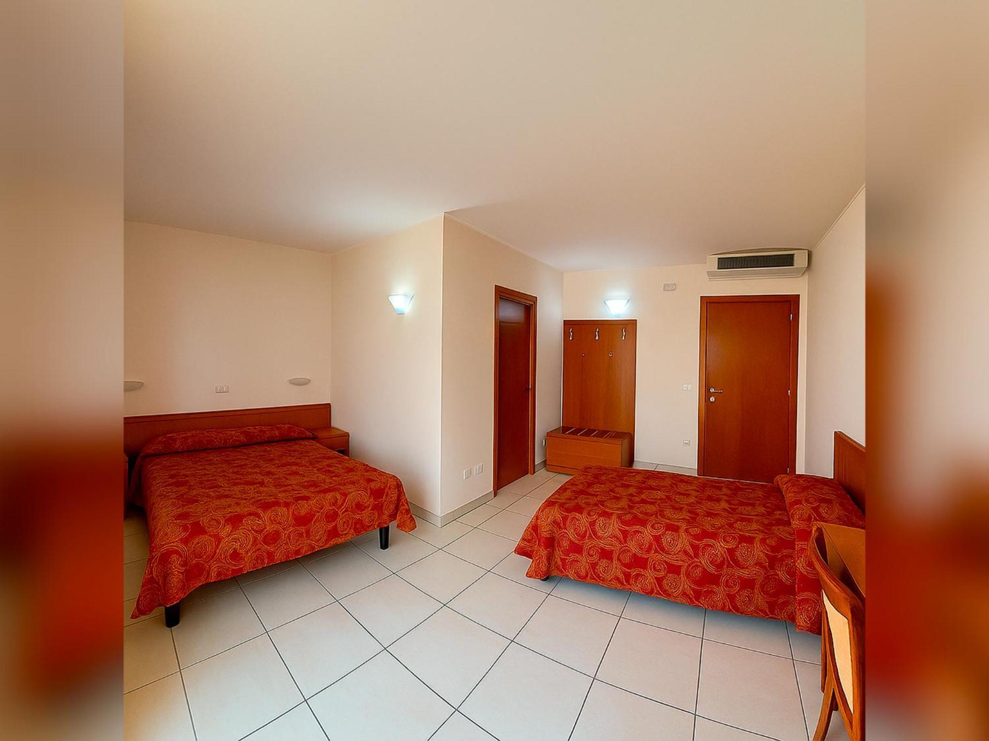 Hotel E Appartamenti La Solaria San Giovanni Rotondo Ngoại thất bức ảnh