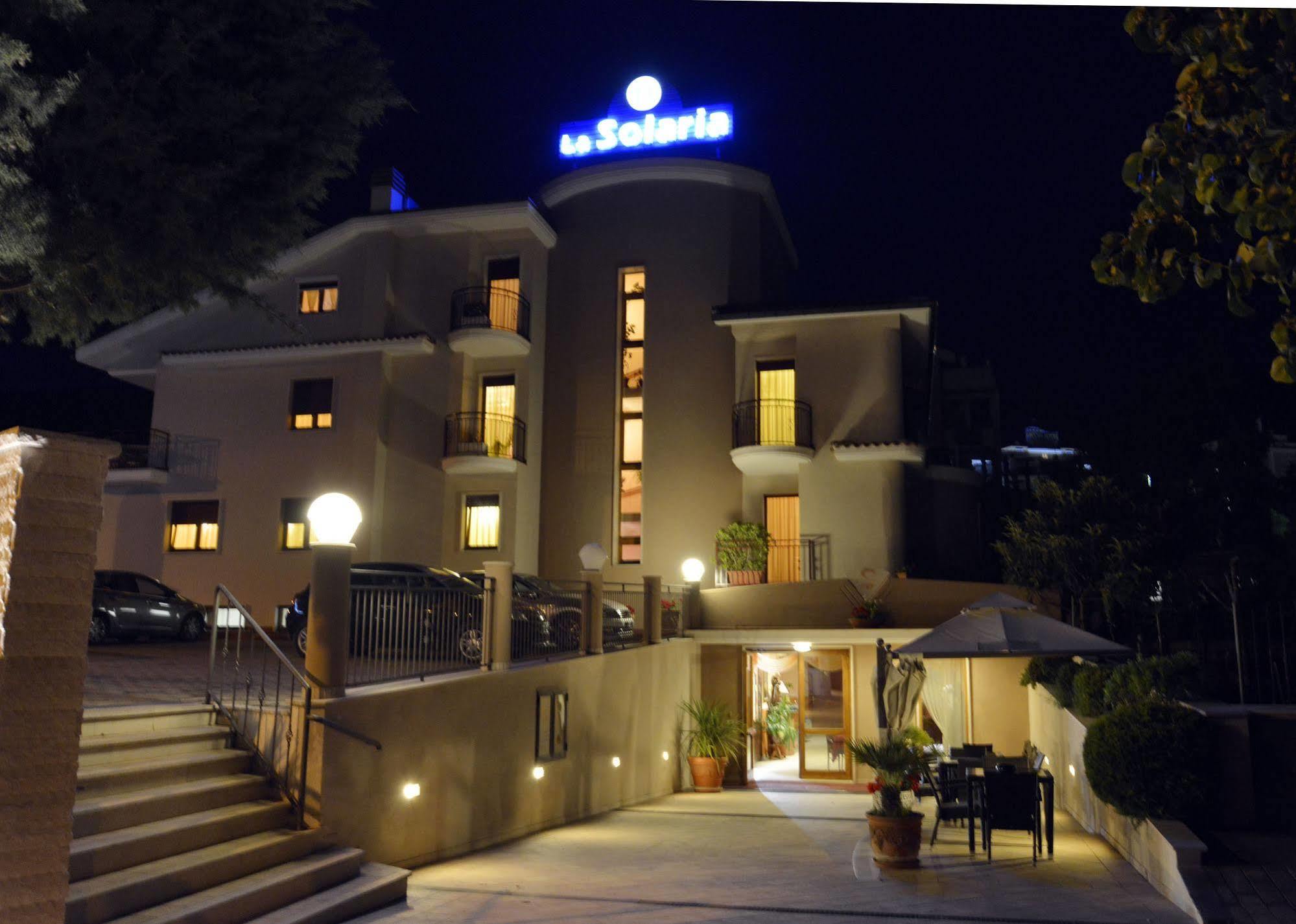 Hotel E Appartamenti La Solaria San Giovanni Rotondo Ngoại thất bức ảnh