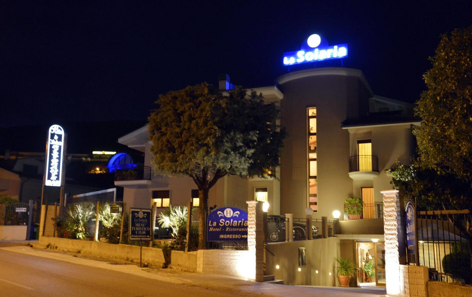 Hotel E Appartamenti La Solaria San Giovanni Rotondo Ngoại thất bức ảnh